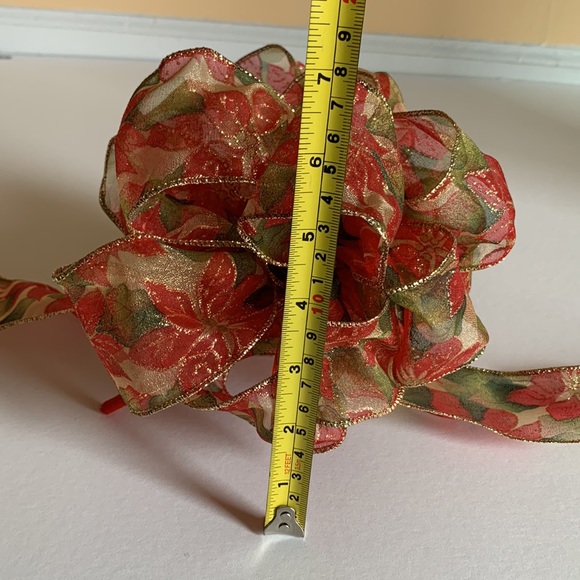 Hand crafted Christmas bow for wreaths, gifts, tree top, etc - Picture 5 of 9
